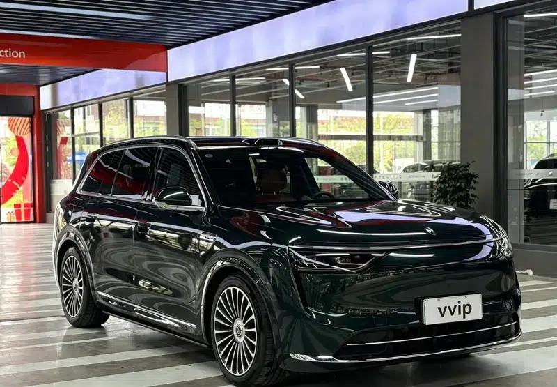 Wenjie M8 2025 Extended Range Ultra 6-Seat 4WD (192-line LiDAR) — миниатюра 3