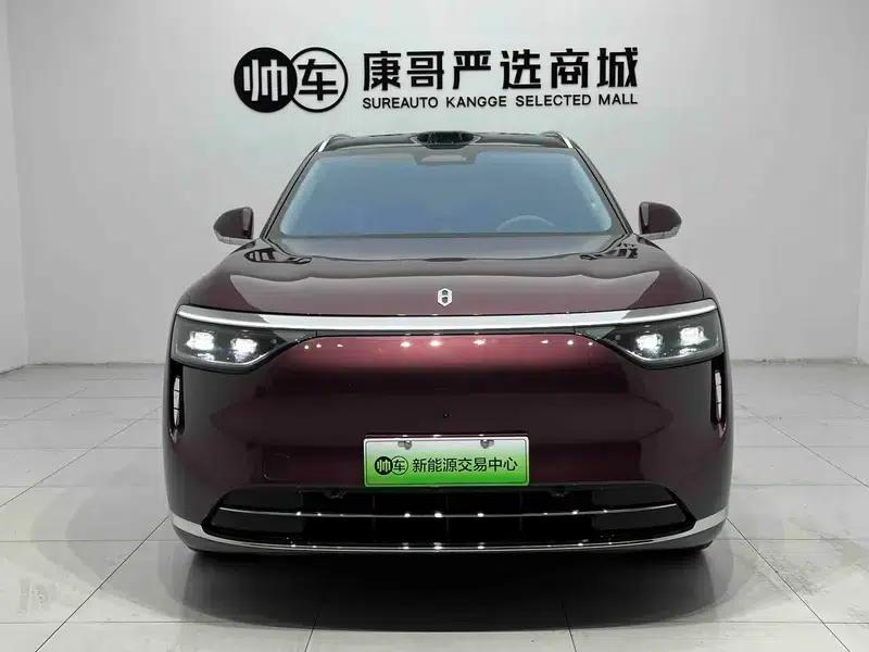 Wenjie M8 2025 Extended Range Max+ 6-Seat 4WD Version (192-line LiDAR) — миниатюра 2