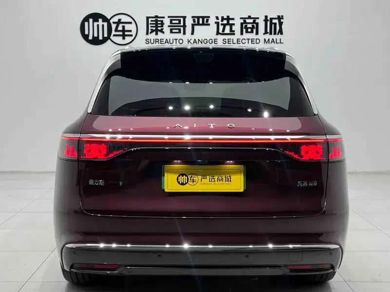 Wenjie M8 2025 Extended Range Max+ 6-Seat 4WD Version (192-line LiDAR) — миниатюра 5