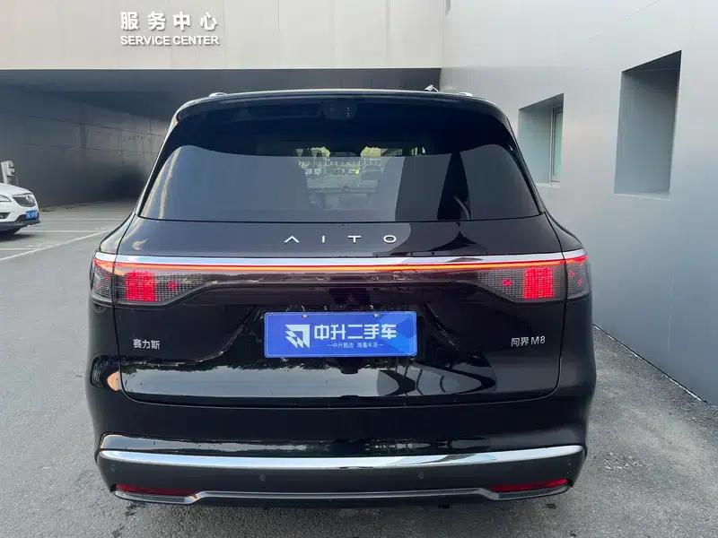 Wenjie M8 2025 Extended Range Ultra 6-Seat 4WD (192-line LiDAR) — миниатюра 4