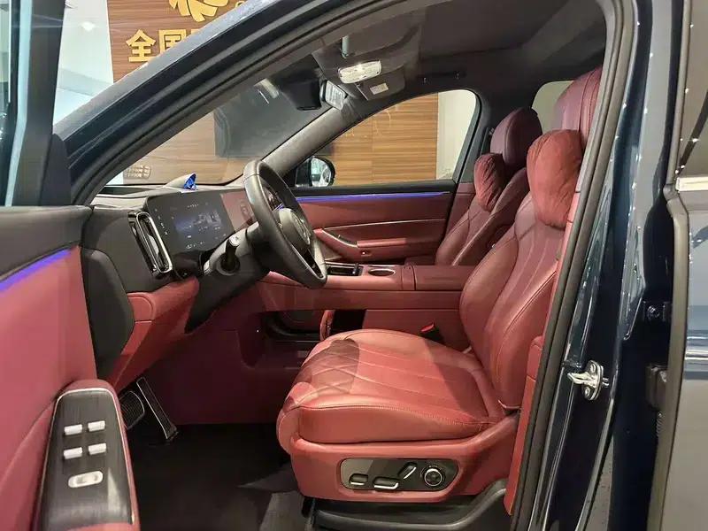 Wenjie M8 2025 Extended Range Ultra 5-Seat 4WD (192-line LiDAR) — миниатюра 26