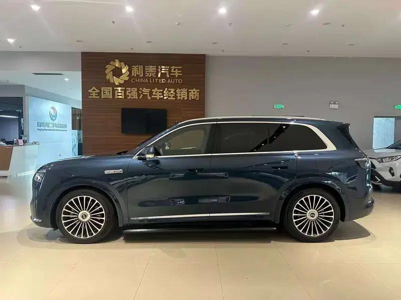 Wenjie M8 2025 Extended Range Ultra 5-Seat 4WD (192-line LiDAR) — миниатюра 4