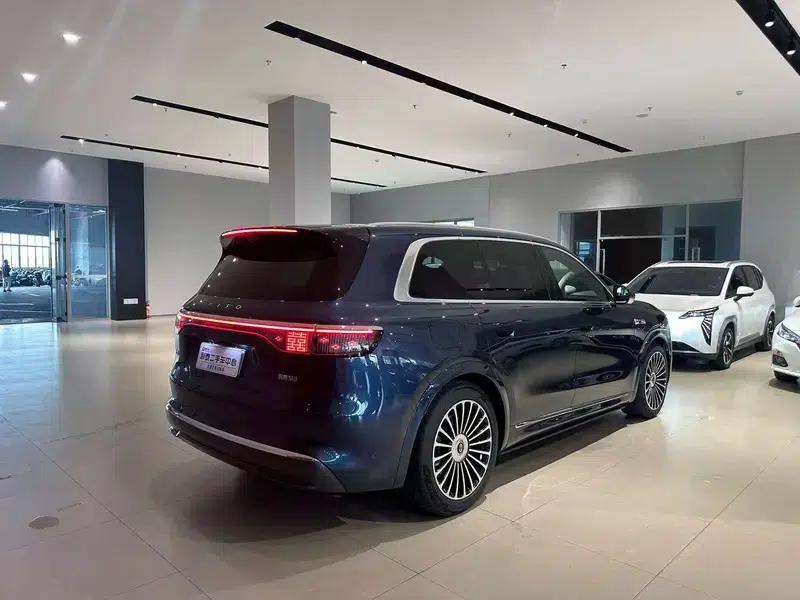 Wenjie M8 2025 Extended Range Ultra 5-Seat 4WD (192-line LiDAR) — миниатюра 7