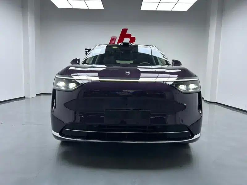 Wenjie M8 2025 Extended Range Max+ 6-Seat 4WD Version (192-line LiDAR) — миниатюра 12