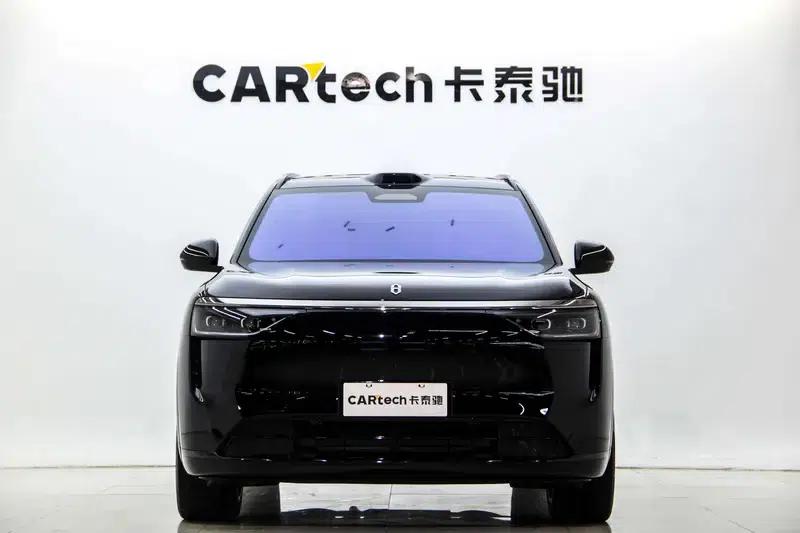 Wenjie M8 2025 Extended Range Ultra 5-Seat 4WD (192-line LiDAR) — миниатюра 2