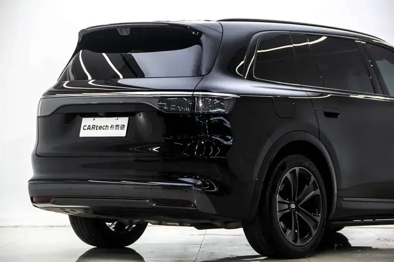 Wenjie M8 2025 Extended Range Ultra 5-Seat 4WD (192-line LiDAR) — миниатюра 11