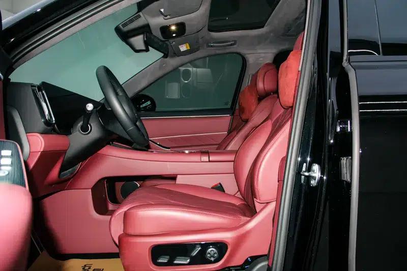 Wenjie M8 2025 Extended Range Ultra 5-Seat 4WD (192-line LiDAR) — миниатюра 32