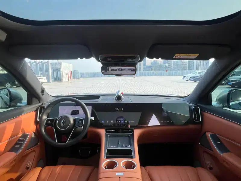 Wenjie M8 2025 Extended Range Ultra 6-Seat 4WD (192-line LiDAR) — миниатюра 7