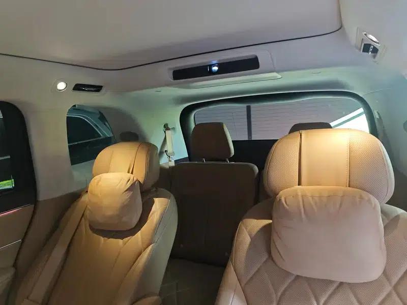 Wenjie M8 2025 235 Extended Range Version 4WD — миниатюра 8