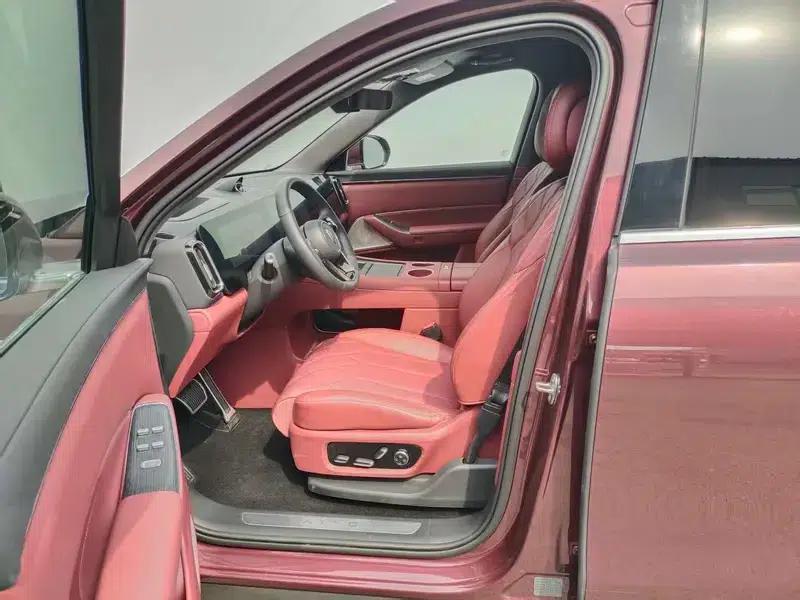 Wenjie M8 2025 Extended Range Ultra 5-Seat 4WD (192-line LiDAR) — миниатюра 11