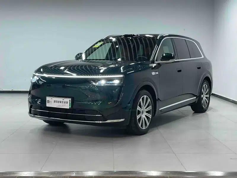 Wenjie M8 2025 Extended Range Max+ 5-Seat 4WD Version (192-line LiDAR) — миниатюра 1