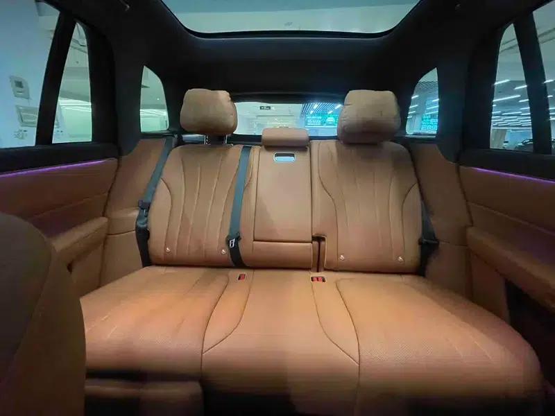 Wenjie M8 2025 Extended Range Max+ 5-Seat 4WD Version (192-line LiDAR) — миниатюра 11