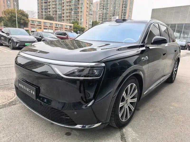 Wenjie M8 2025 Extended Range Max+ 5-Seat 4WD Version (192-line LiDAR) — миниатюра 1