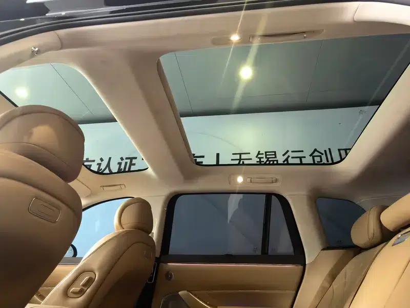 Wenjie M8 2025 Extended Range Max+ 5-Seat 4WD Version (192-line LiDAR) — миниатюра 17