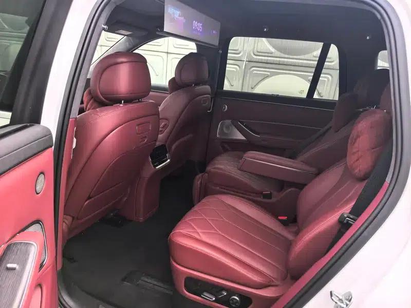 Wenjie M8 2025 Extended Range Ultra 6-Seat Version — миниатюра 8