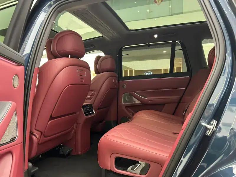 Wenjie M8 2025 Extended Range Ultra 5-Seat Version — миниатюра 17