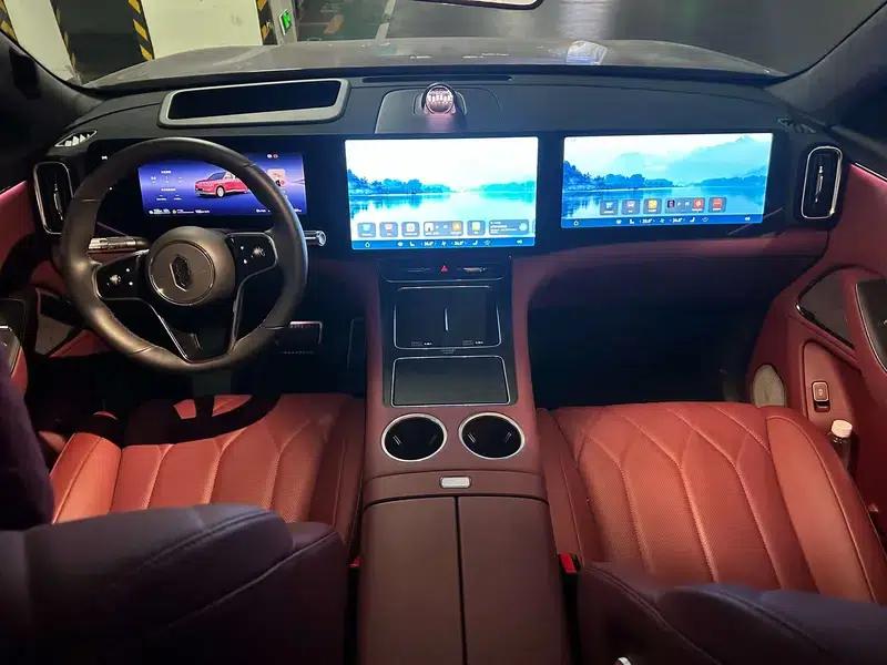 Wenjie M8 2025 Extended Range Ultra 5-Seat Version — миниатюра 13
