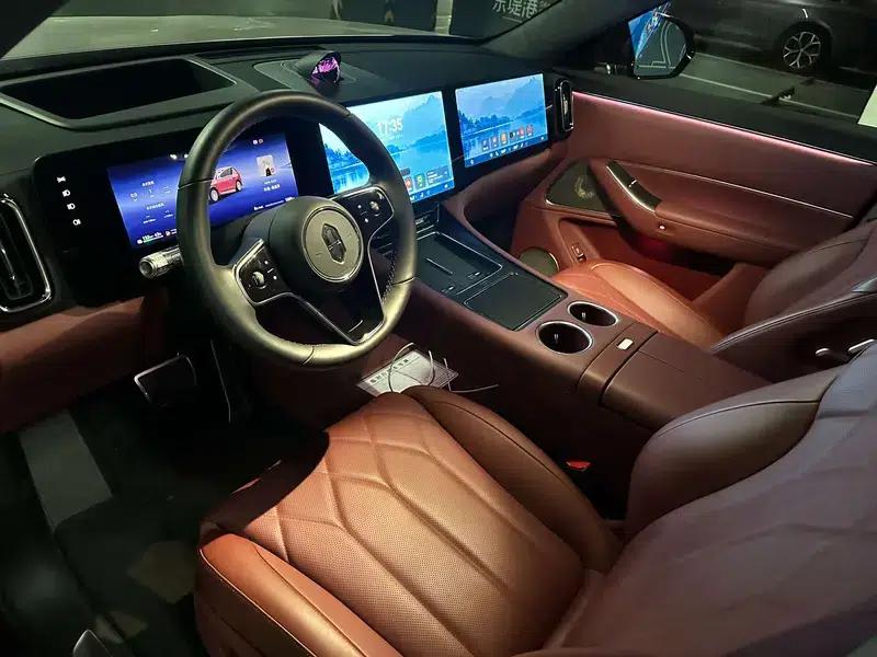 Wenjie M8 2025 Extended Range Ultra 5-Seat Version — миниатюра 14