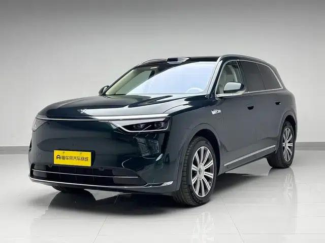 Wenjie M8 2025 Range Extended Max+ Six-Seat Version — миниатюра 1