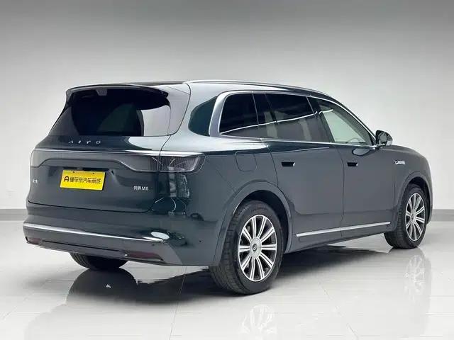 Wenjie M8 2025 Range Extended Max+ Six-Seat Version — миниатюра 7