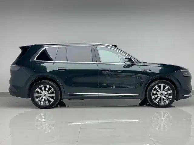Wenjie M8 2025 Range Extended Max+ Six-Seat Version — миниатюра 8