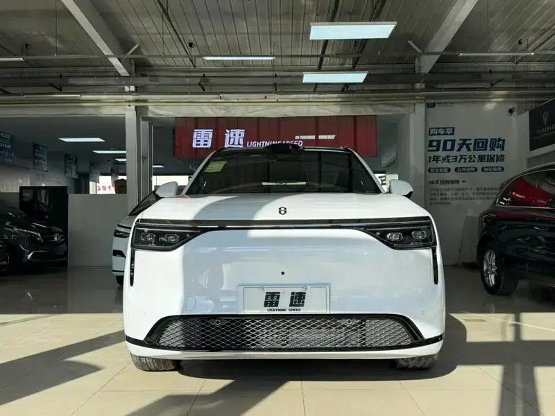 Wenjie M8 2025 Pure Electric Max+ Six-Seat Four-Wheel Drive Version — миниатюра 24