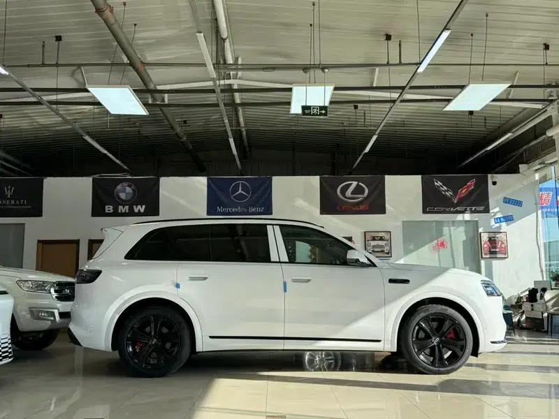 Wenjie M8 2025 Pure Electric Max+ Six-Seat Four-Wheel Drive Version — миниатюра 4