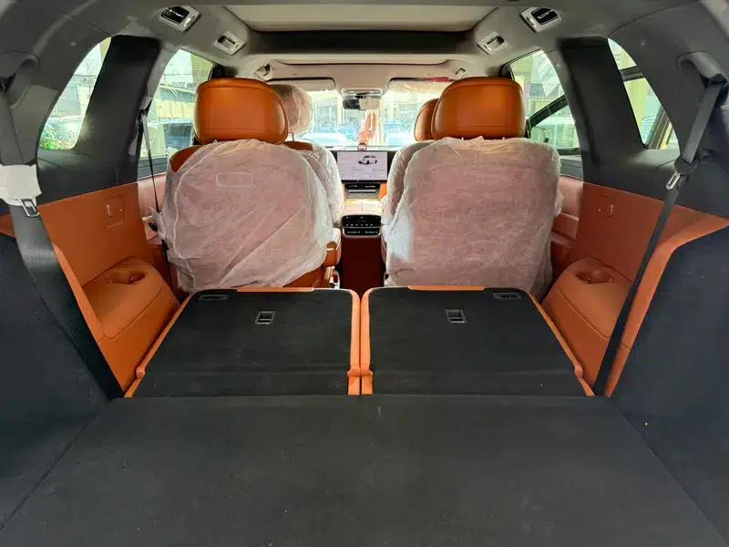 Wenjie M8 2025 Pure Electric Max+ Six-Seat Four-Wheel Drive Version — миниатюра 37