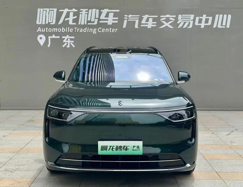 Wenjie M8 2025 Extended Range Max+ 5-Seat 4WD Version (192-line LiDAR) — миниатюра 2