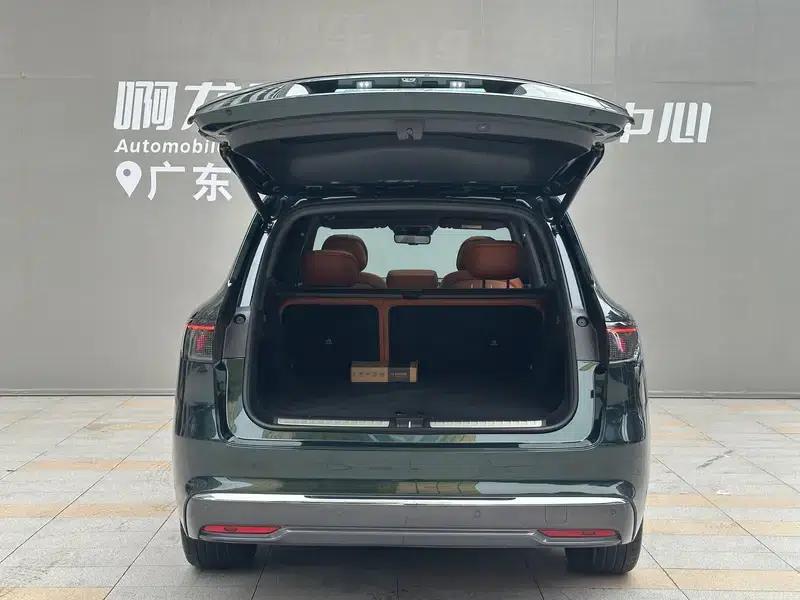 Wenjie M8 2025 Extended Range Max+ 5-Seat 4WD Version (192-line LiDAR) — миниатюра 15