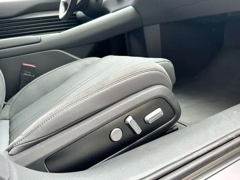 Audi E5 Sportback 2026 Model: quattro Performance Edition — миниатюра 13