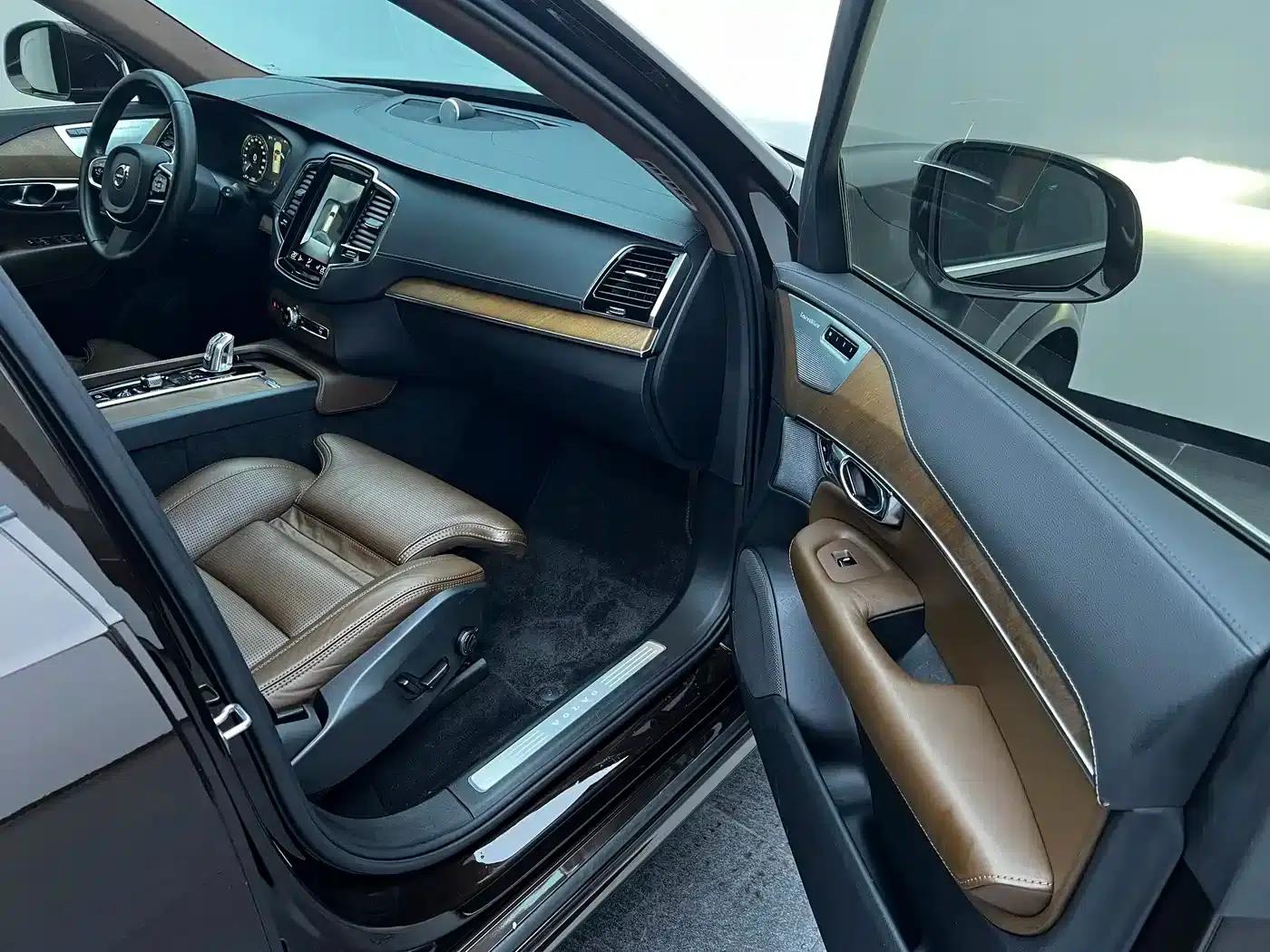 2018 Volvo XC90 Plug-in Hybrid E-Drive Hybrid T8 Inscription 7-Seater — миниатюра 15