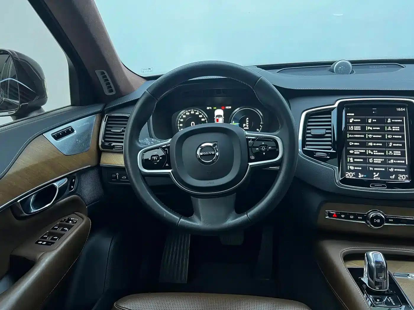 2018 Volvo XC90 Plug-in Hybrid E-Drive Hybrid T8 Inscription 7-Seater — миниатюра 19