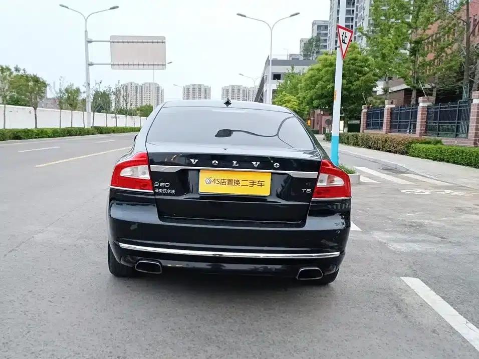 2014 Volvo S80L 2.0T T5 Inscription Executive Edition — миниатюра 6