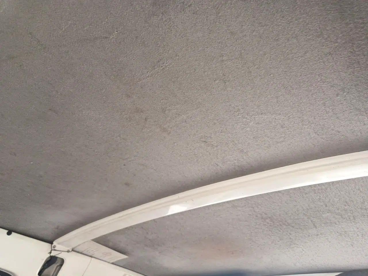 Jinbei Hiace 2011 2.0L 5th Generation Kuaiyunwang Luxury Edition 4G19 — миниатюра 18