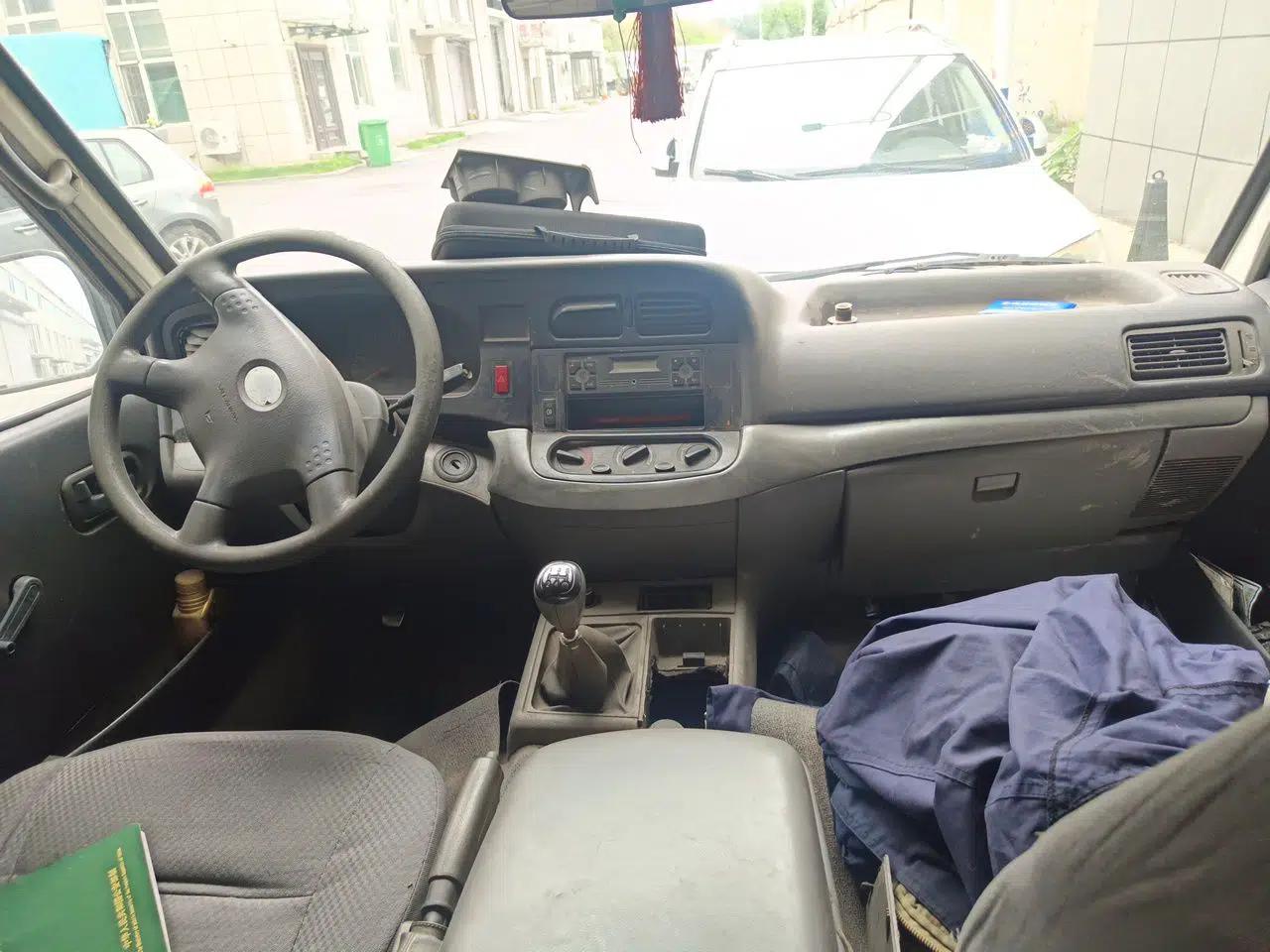 Jinbei Hiace 2011 2.0L 5th Generation Kuaiyunwang Luxury Edition 4G19 — миниатюра 9