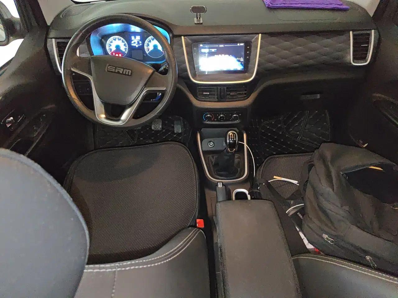 Jinbei Gold Hiace M Classic 2022 1.5L Travel Lion Passenger Van 6 Seats — миниатюра 9