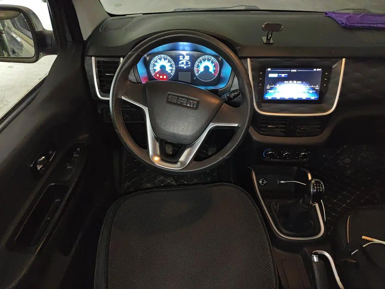 Jinbei Gold Hiace M Classic 2022 1.5L Travel Lion Passenger Van 6 Seats — миниатюра 10