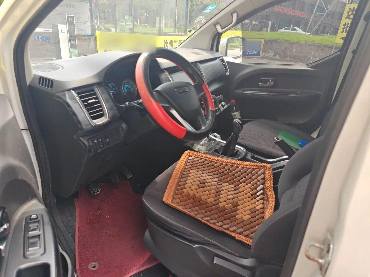 Jinbei Gold Hiace 2021 2.0L Box Van Engineering Lion 2 Seats — миниатюра 16