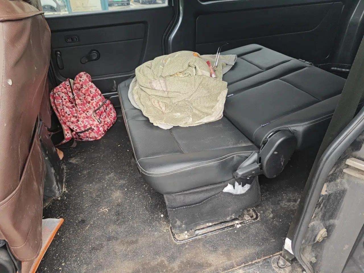 Jinbei Gold Hiace 2021 1.5L Passenger Van Travel Lion 6-Seater — миниатюра 14