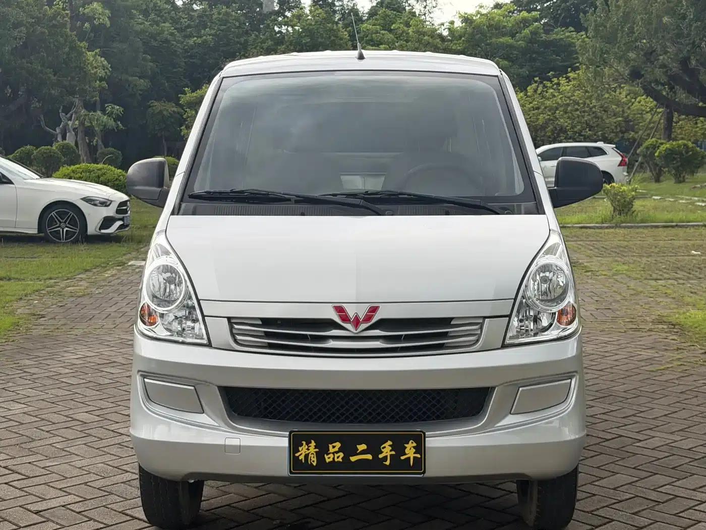 Wuling Rongguang S 2023 1.5L Basic 2-Seater with Closed Windows — миниатюра 3