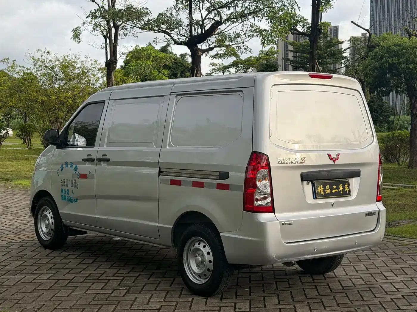 Wuling Rongguang S 2023 1.5L Basic 2-Seater with Closed Windows — миниатюра 4