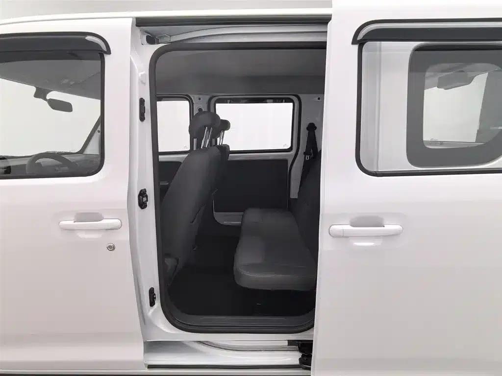 Wuling Sunshine New Energy 2025 Model 201km Standard Edition — миниатюра 15