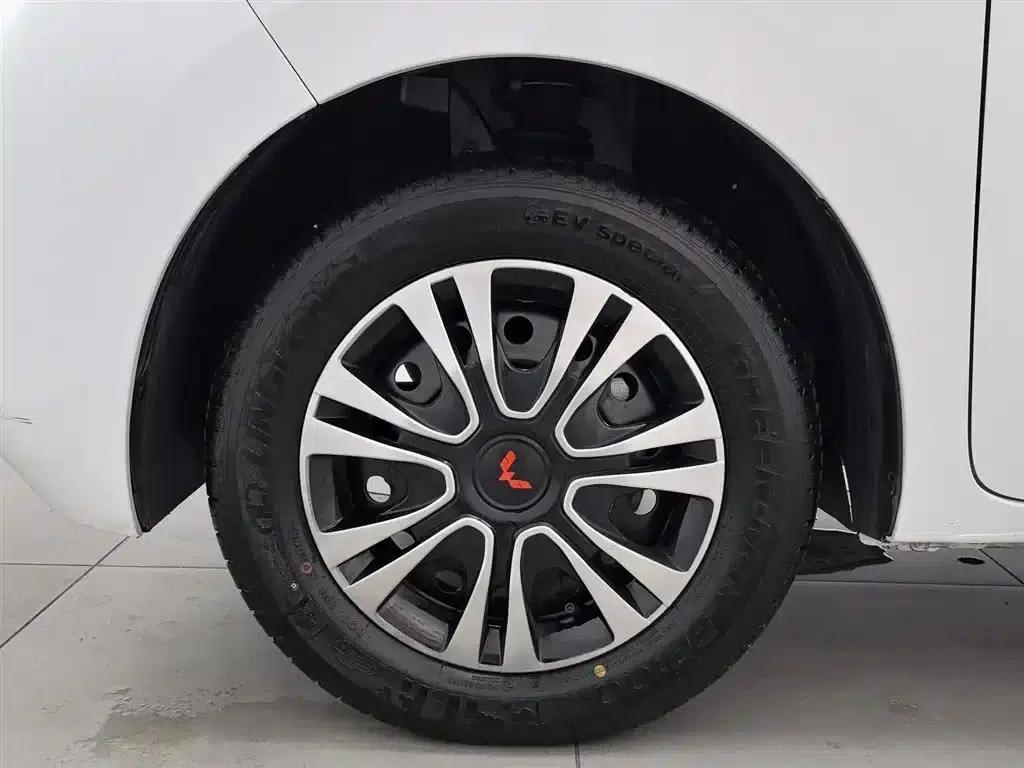Wuling Sunshine New Energy 2025 Model 201km Standard Edition — миниатюра 17