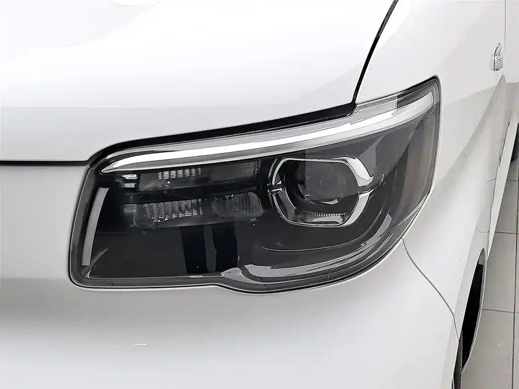Wuling Sunshine New Energy 2025 Model 201km Standard Edition — миниатюра 7