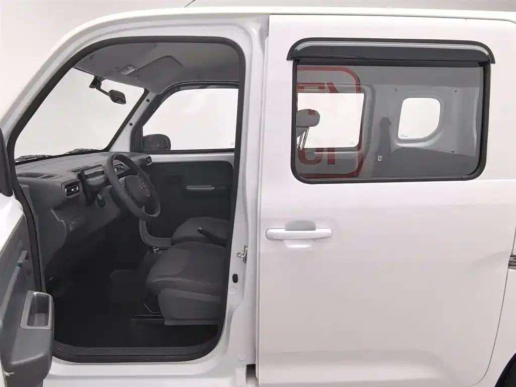 Wuling Sunshine New Energy 2025 Model 201km Standard Edition — миниатюра 10