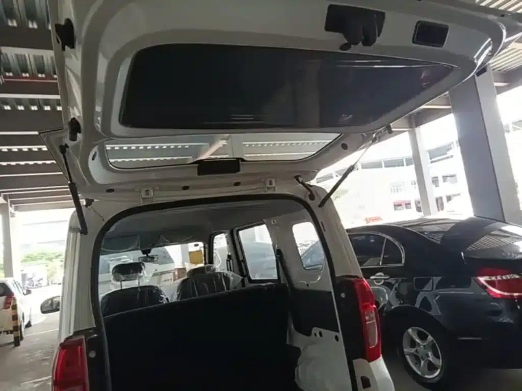 Wuling Sunshine New Energy 2025 Model 305km/h Progressive Edition — миниатюра 19