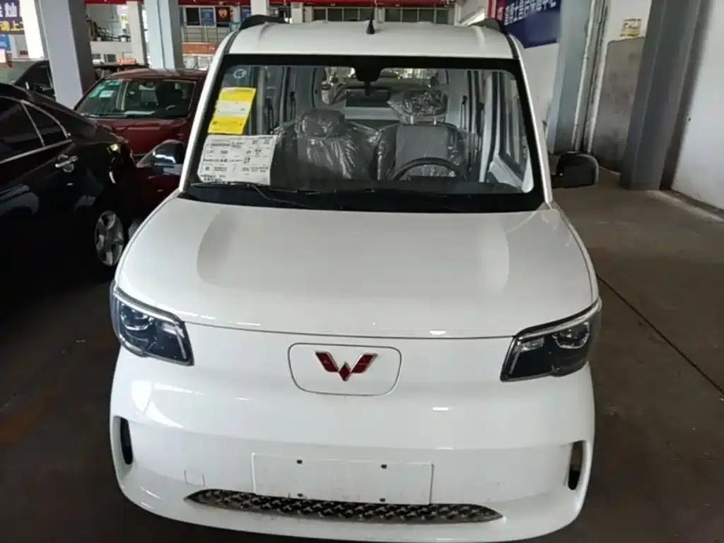 Wuling Sunshine New Energy 2025 Model 305km/h Progressive Edition — миниатюра 3