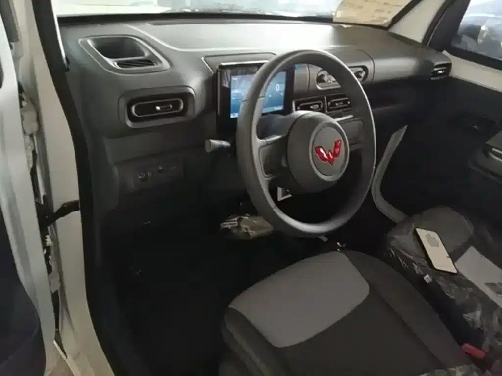 Wuling Sunshine New Energy 2025 Model 305km/h Progressive Edition — миниатюра 10