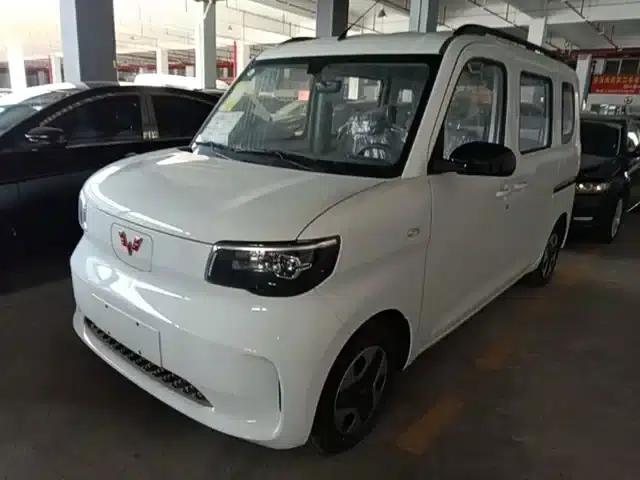 Wuling Sunshine New Energy 2025 Model 305km/h Progressive Edition